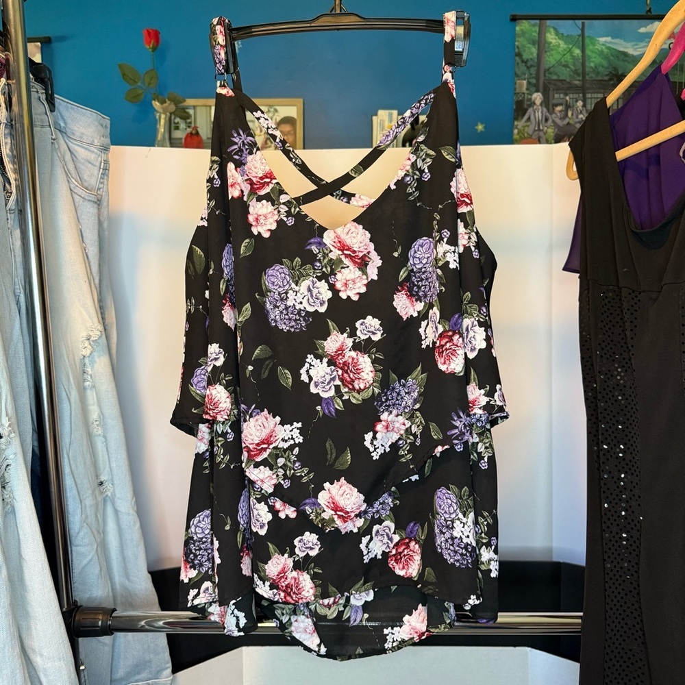 Torrid size 3 Black Floral Pattern Handkerchief Camisole - Picture 6 of 9